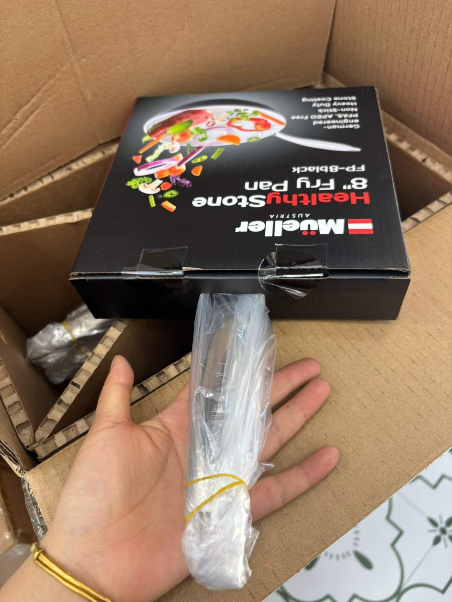 20厘米麦饭石不粘锅煎锅 一箱6pcs 还有500来个 product image