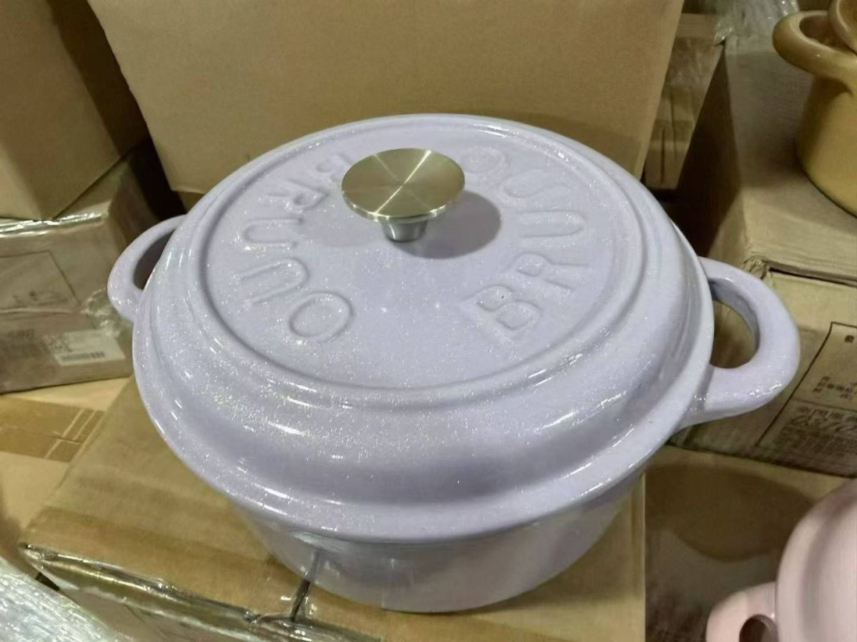BRUNO 22cm 铸铁珐琅经典炖锅. 粉色 product image