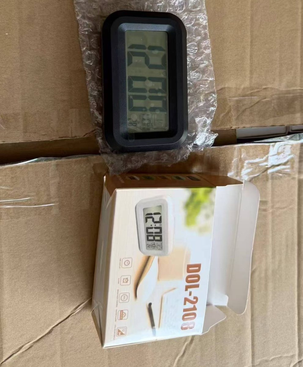 Small alarm clock